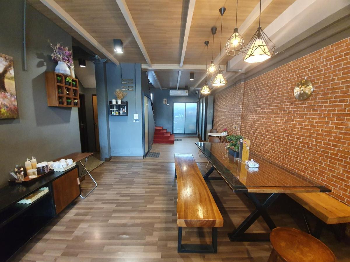 Sleep Airport Chiang Mai Bed & Breakfast Ngoại thất bức ảnh
